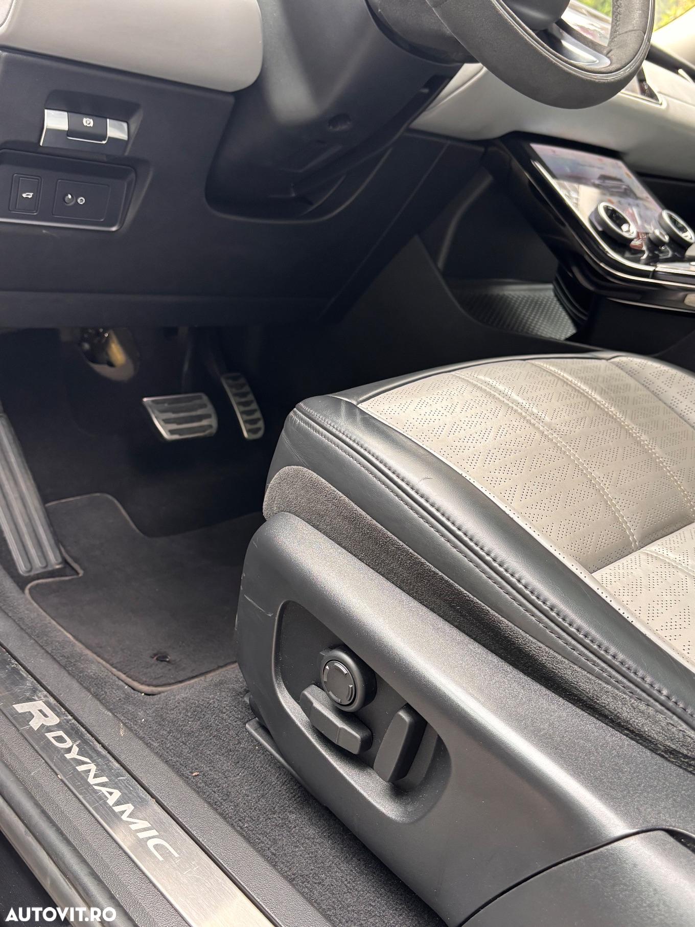 Land Rover Range Rover Evoque 2.0 P250 R-Dynamic HSE - 9