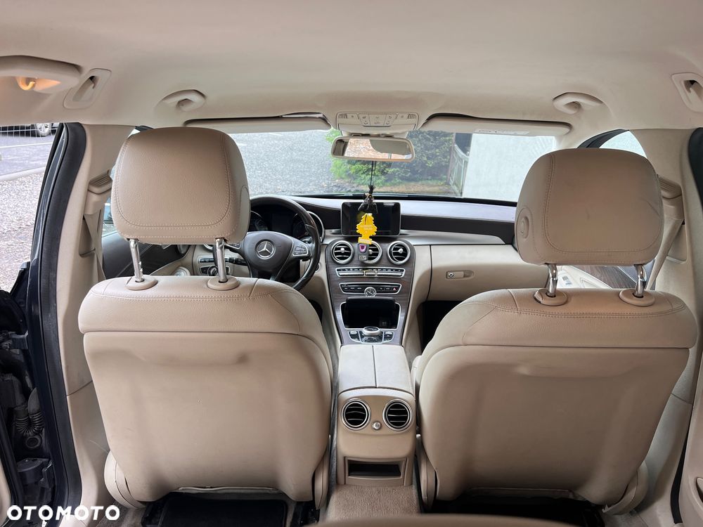 Mercedes-Benz Klasa C 220 d 4-Matic 7G-TRONIC - 5
