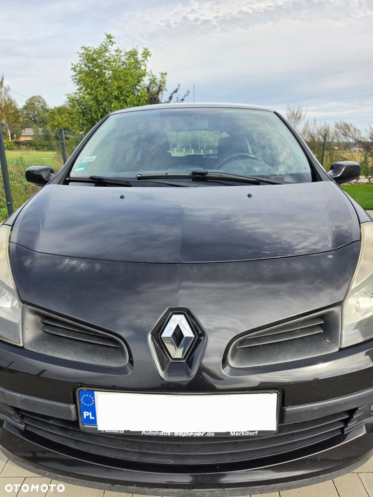 Renault Clio - 15