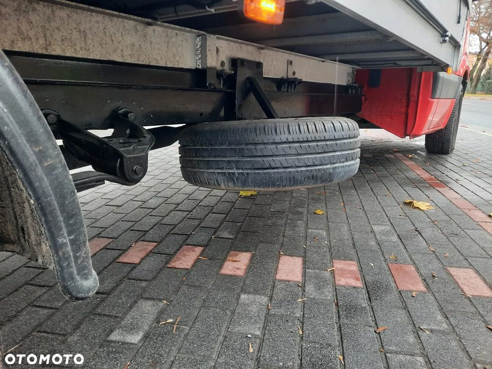 Mercedes-Benz Sprinter - 9