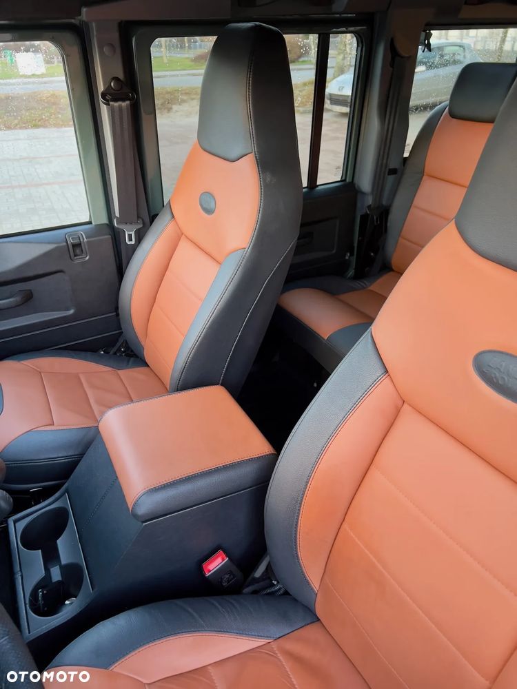 Land Rover Defender 2.2 TD4 SE - 13
