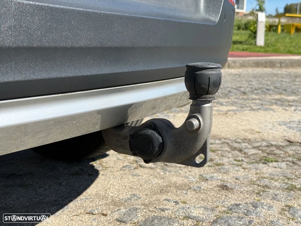 Volvo XC 40 T5 Twin Engine DKG Momentum Pro - 17