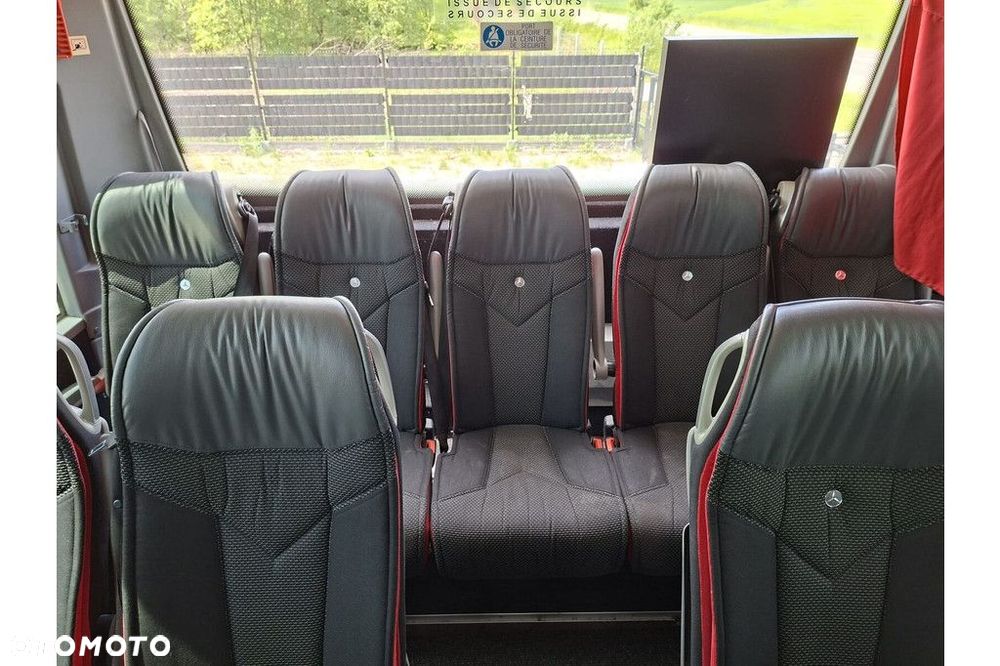 Mercedes-Benz Tourismo RHD-M - 31