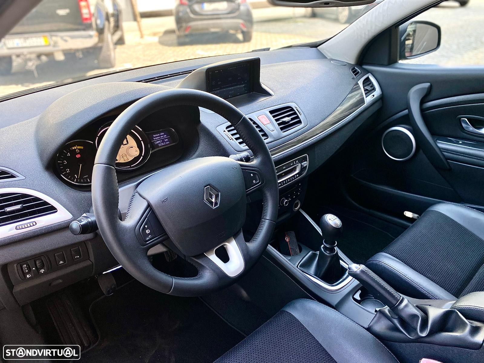 Renault Mégane Coupe 1.5 dCi Dynamique - 17