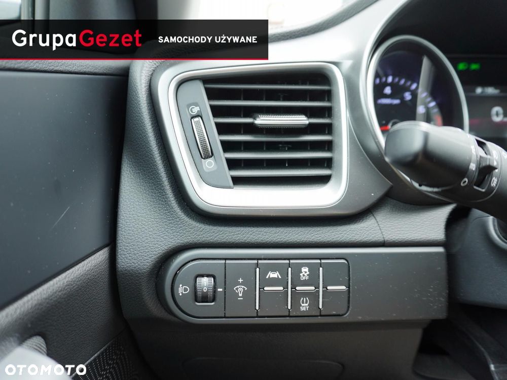 Kia XCeed 1.5 T-GDI M - 16