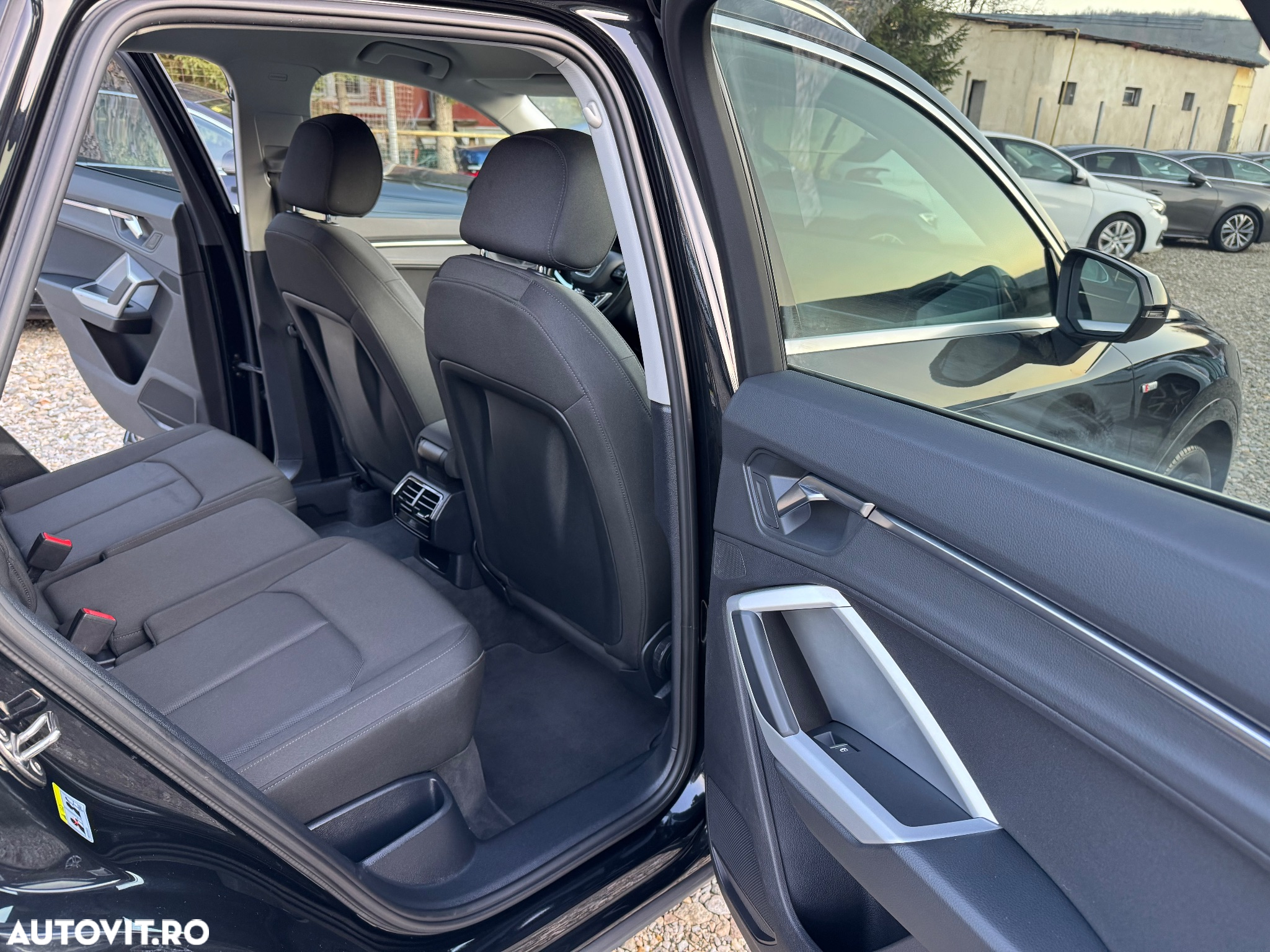 Audi Q3 2.0 35 TDI S tronic S Line - 26