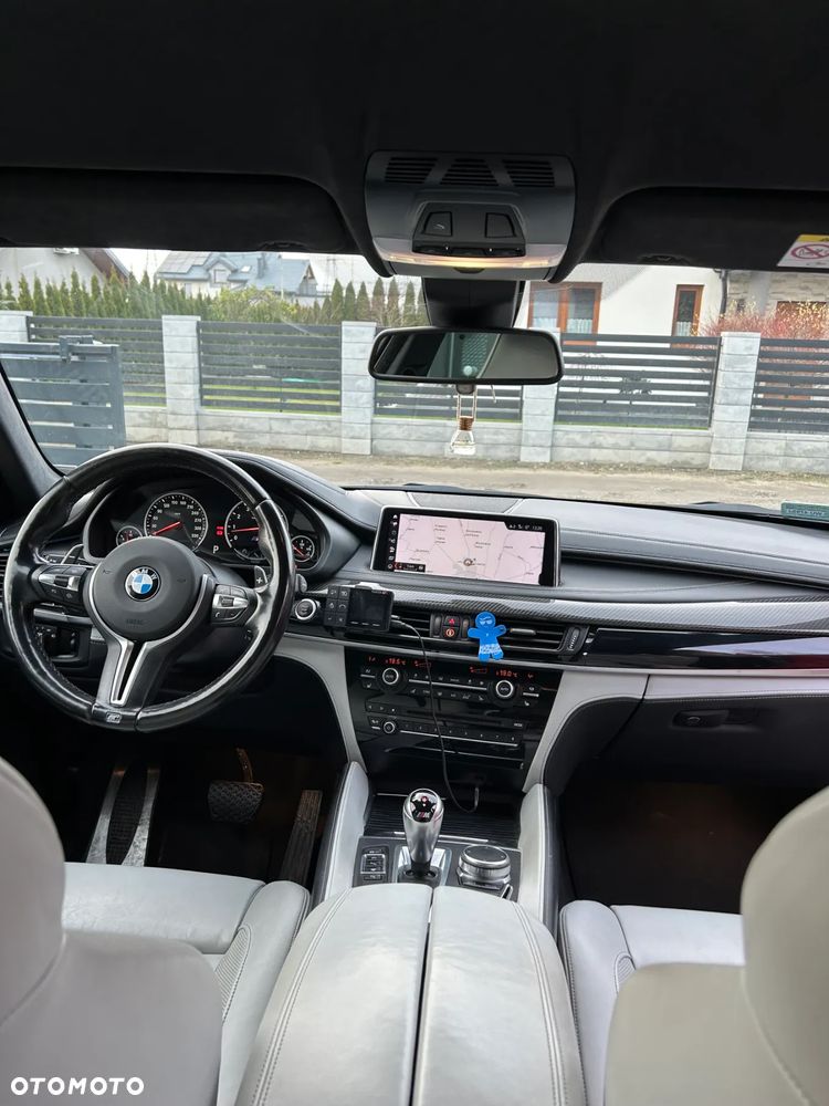 BMW X6M - 16