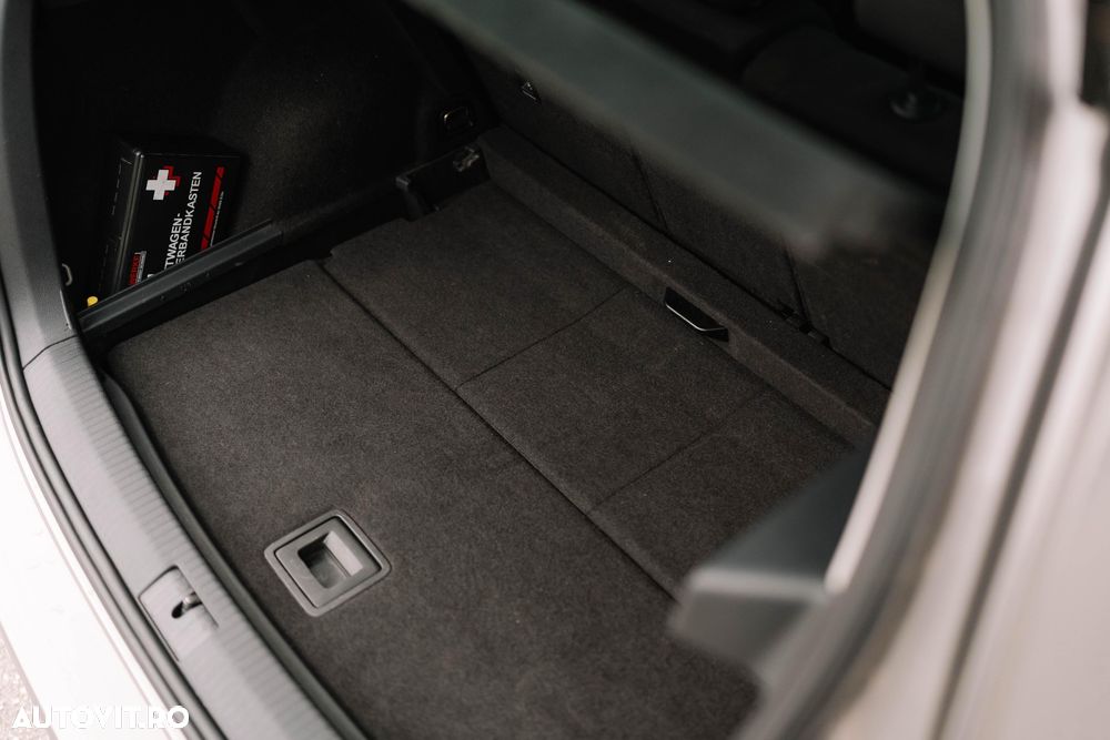 Volkswagen Golf 1.6 TDI DSG BMT Comfortline - 16