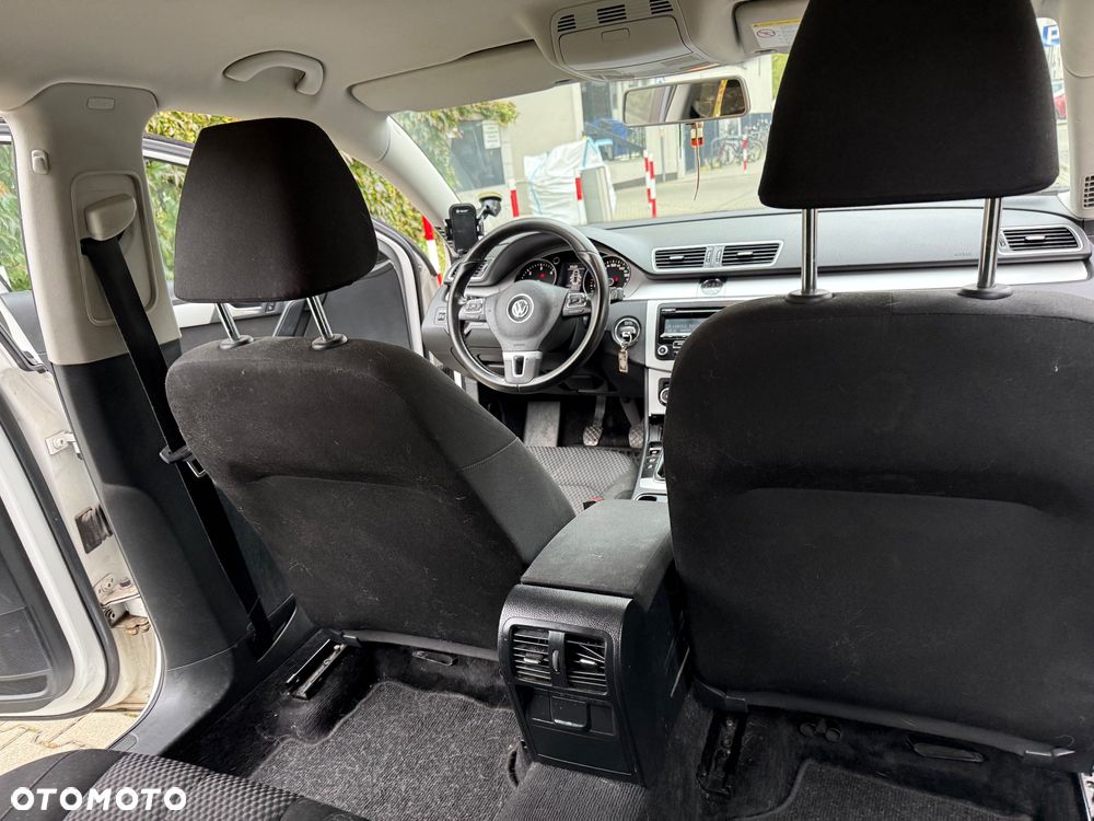 Volkswagen Passat Variant 2.0 TDI BlueMotion Technology Comfortline - 4