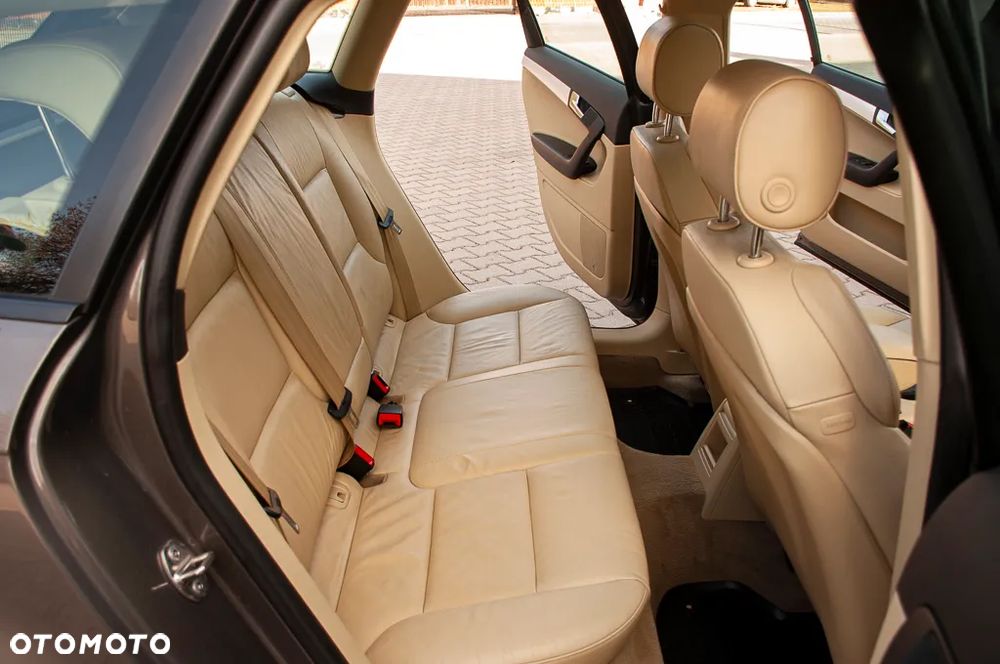 Audi A3 Sportback 1.8 TFSI S tronic Ambiente - 26