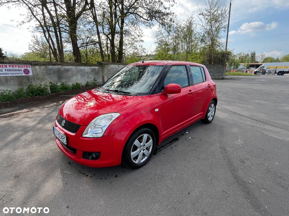 Suzuki Swift - 1