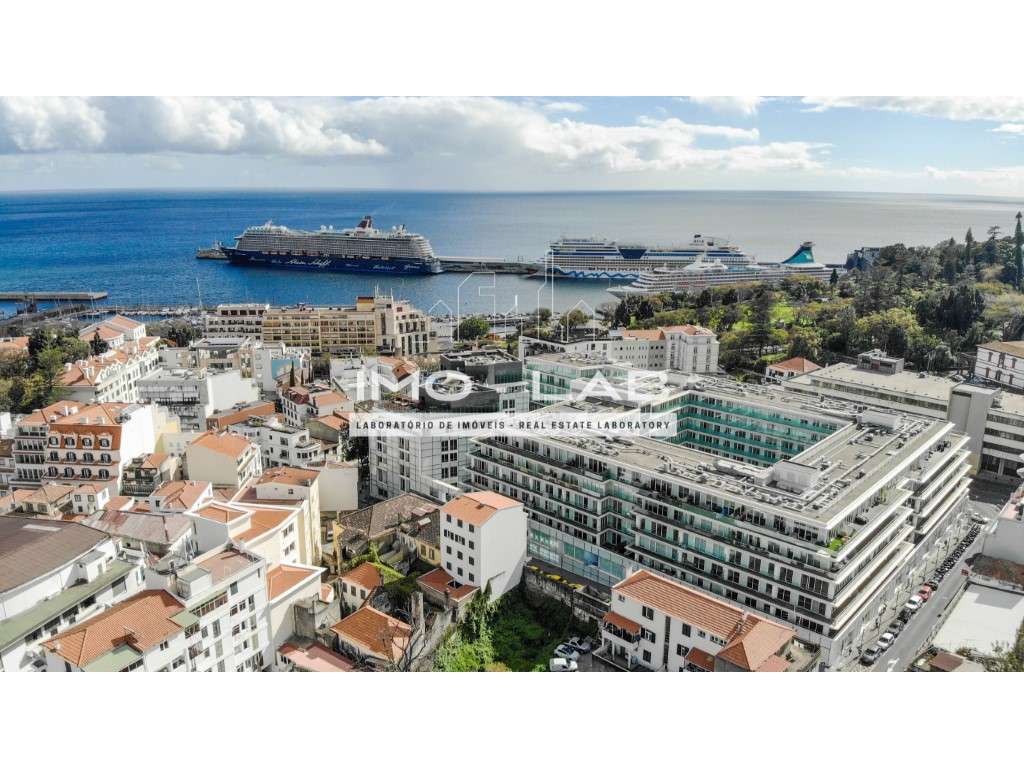 Apartamento T4 - Centro do Funchal - Grande imagem: 2/19