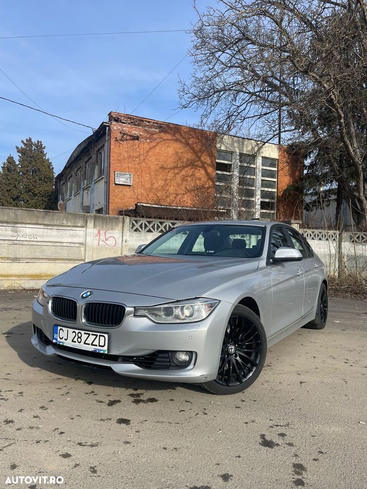 BMW Seria 3 328i xDrive AT - 7