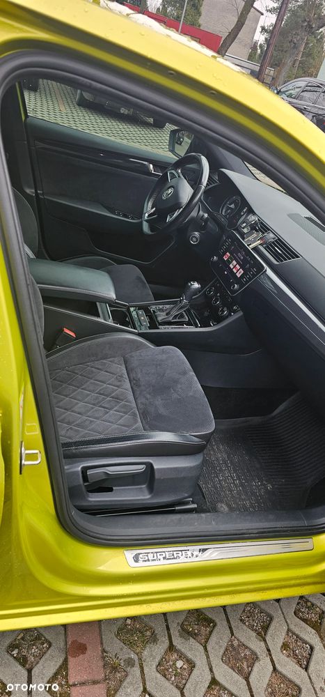 Skoda Superb 2.0 TDI 4x4 Sportline DSG - 9