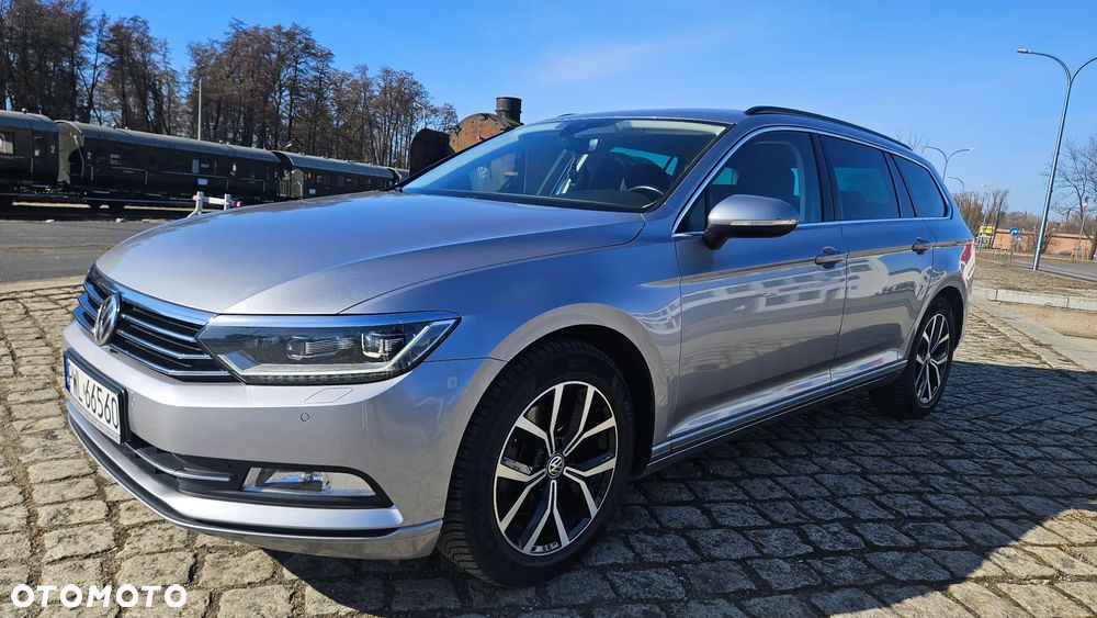 Volkswagen Passat - 2