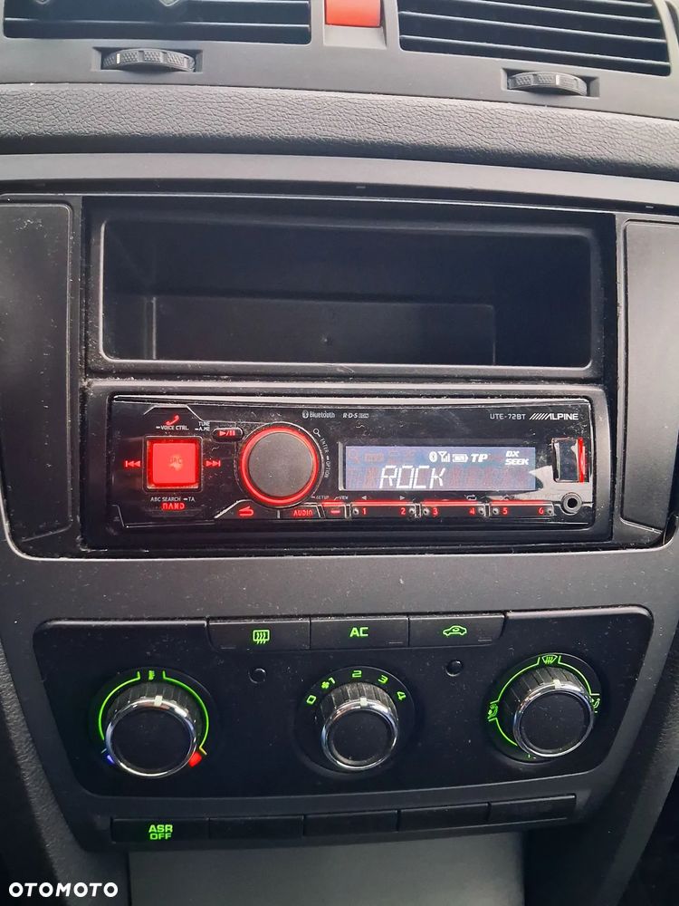 Skoda Octavia 1.6 Tour - 7