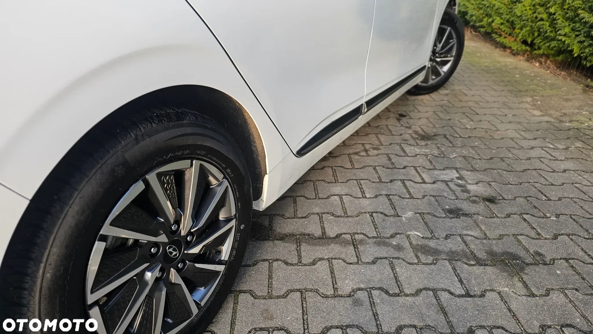 Hyundai IONIQ electric Premium - 25