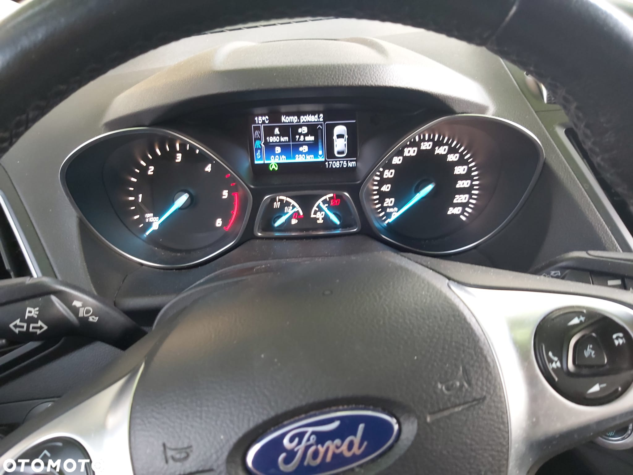 Ford Kuga - 17