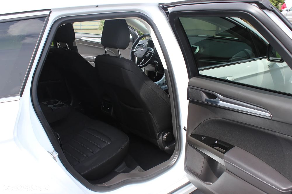 Ford Mondeo 2.0 TDCi STart-Stopp PowerShift-Aut Titanium - 13