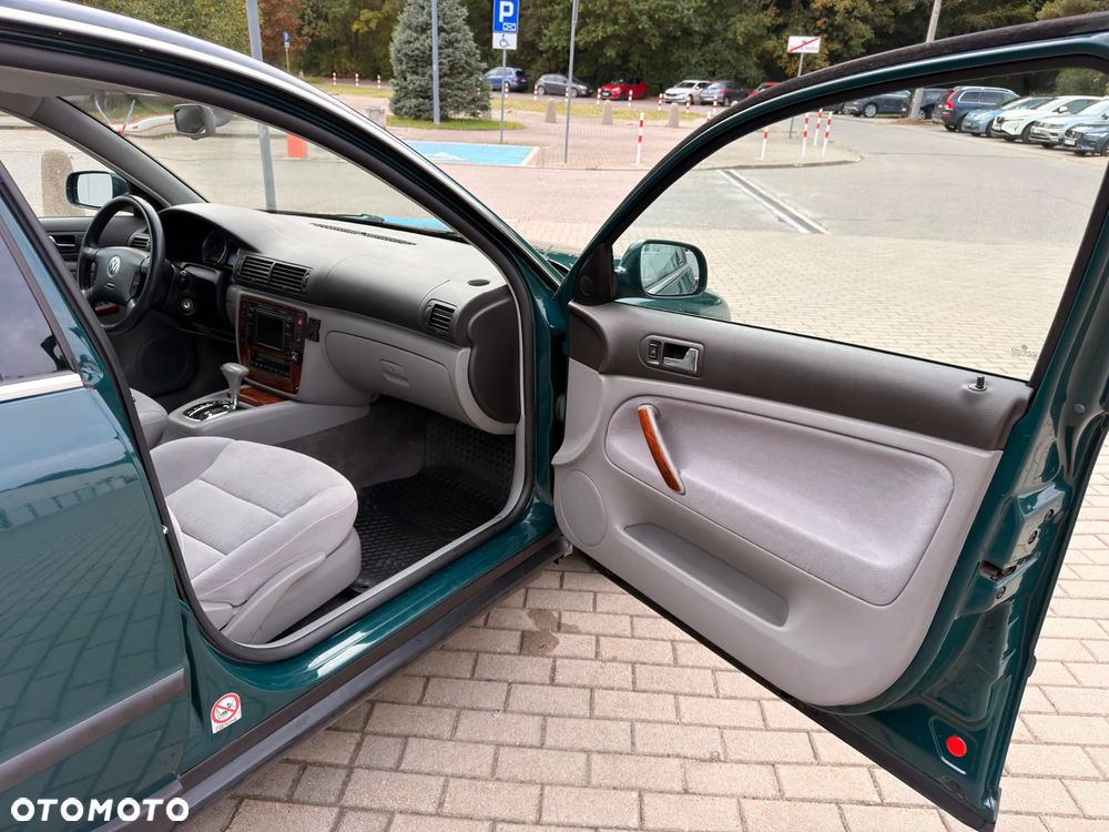 Volkswagen Passat 1.8T Comfortline Tiptr - 16