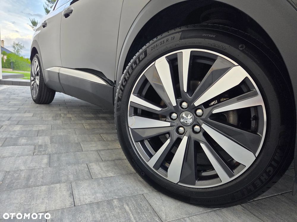 Peugeot 3008 1.5 BlueHDi Allure Pack S&S EAT8 - 19