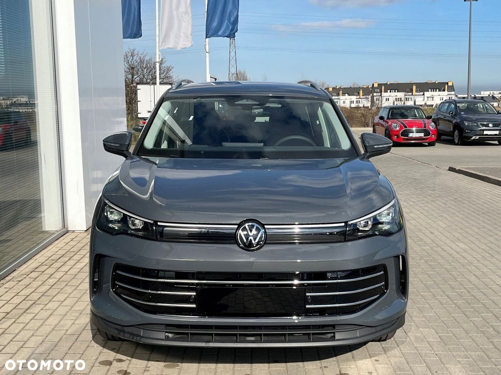 Volkswagen Tiguan - 4