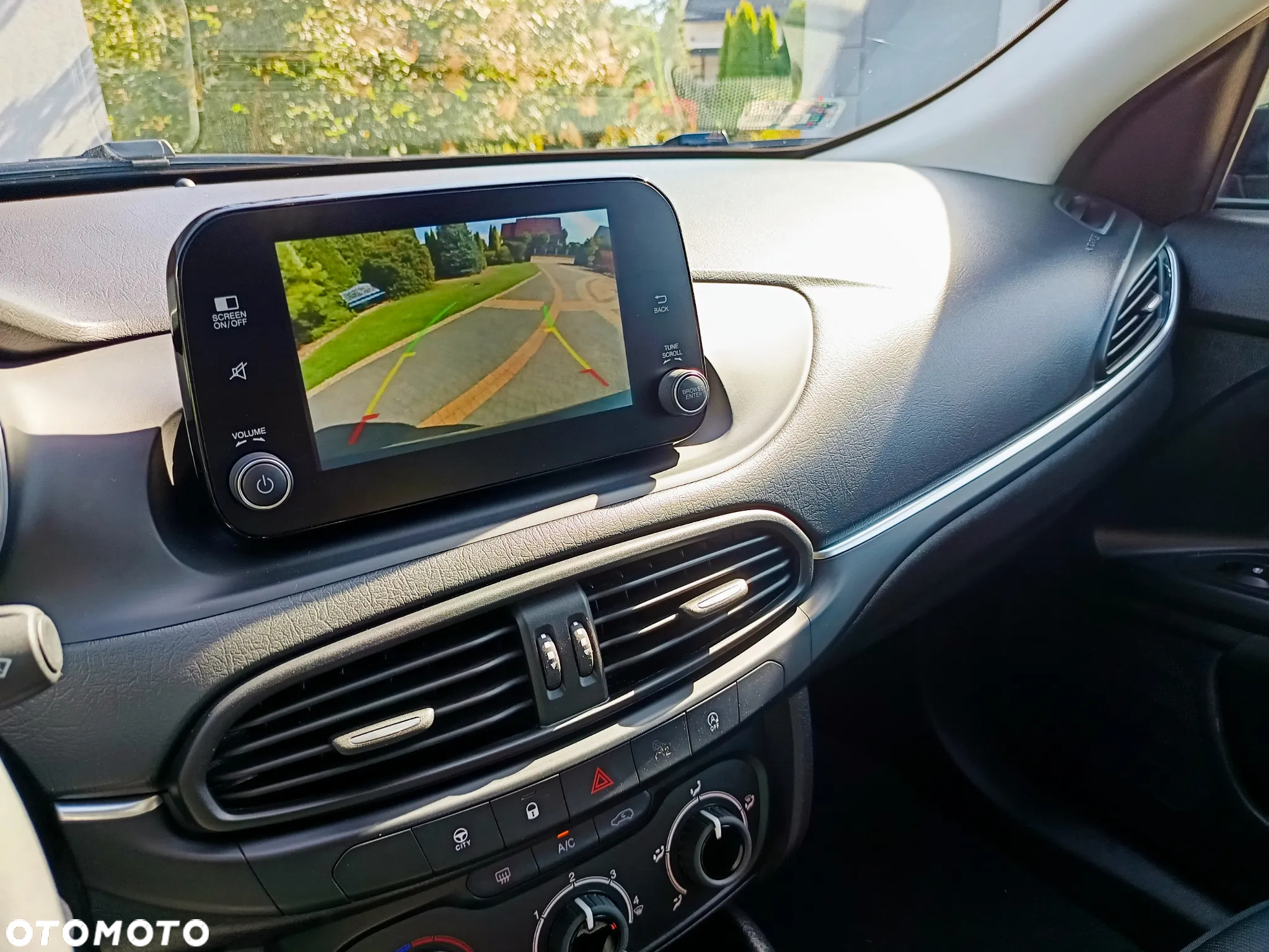 Fiat Tipo 1.4 T-Jet 16v Mirror - 16