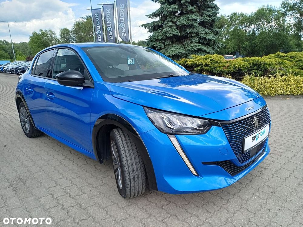Peugeot 208 50kWh Allure - 2