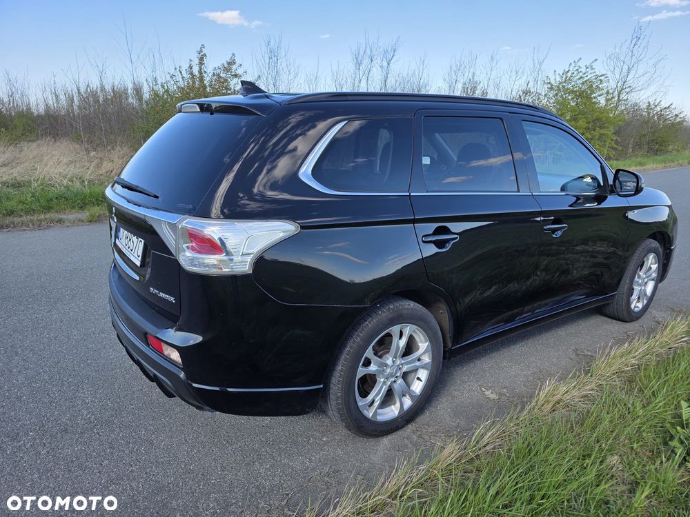 Mitsubishi Outlander - 6