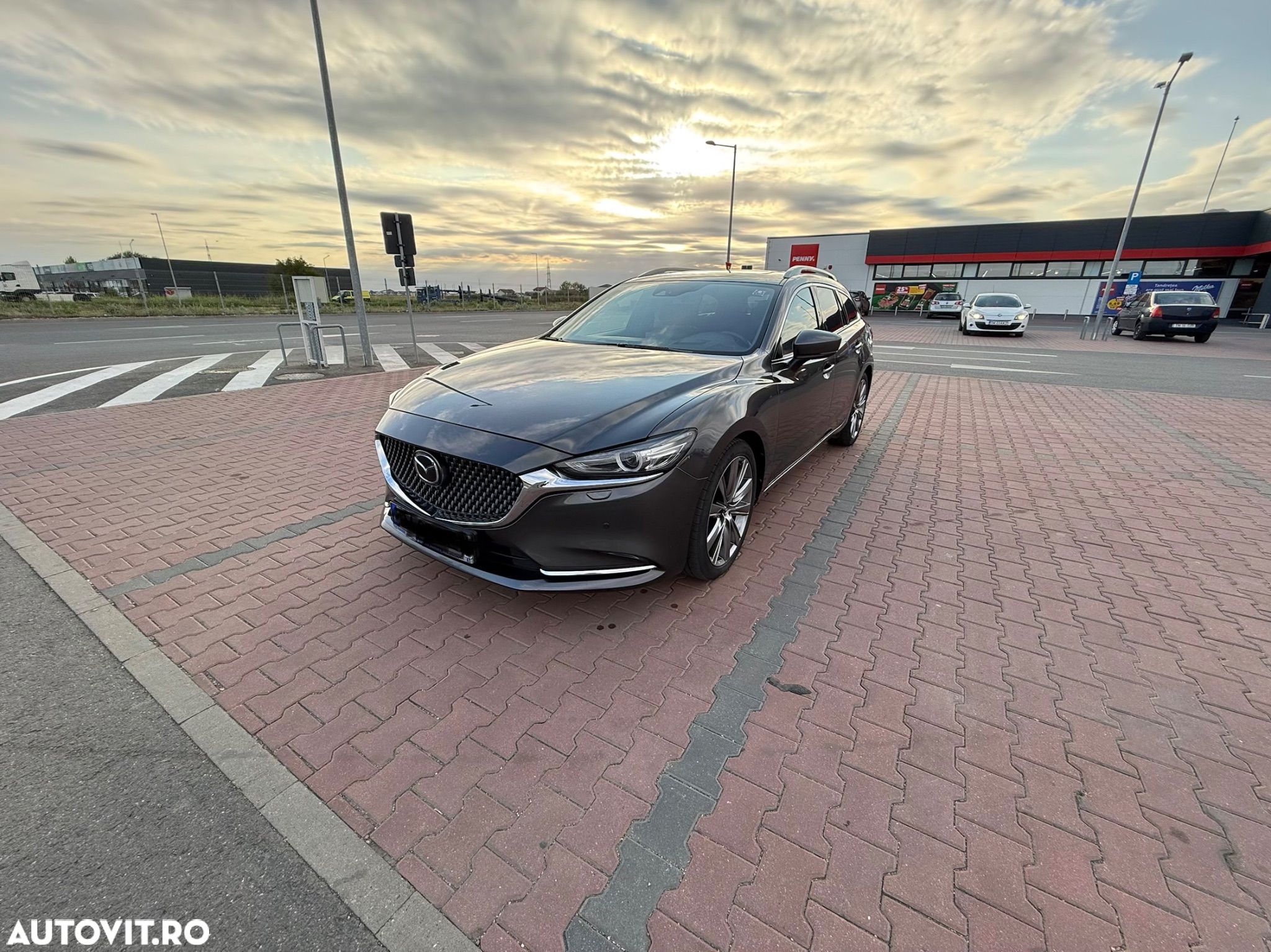 Mazda 6 G194 AT Revolution Top - 1