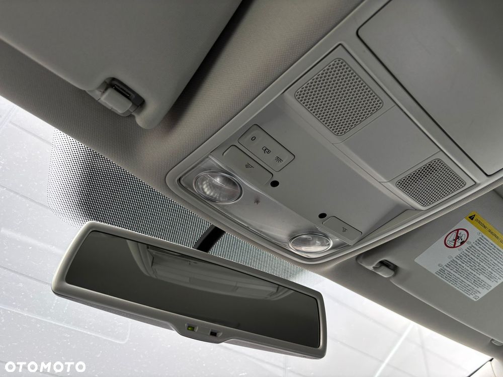 Volkswagen Passat 2.0 TDI Comfortline - 19