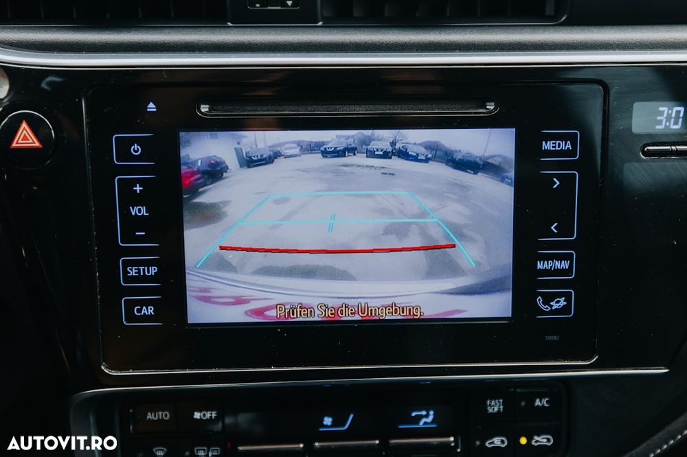 Toyota Auris 1.6 D-4D Comfort - 23