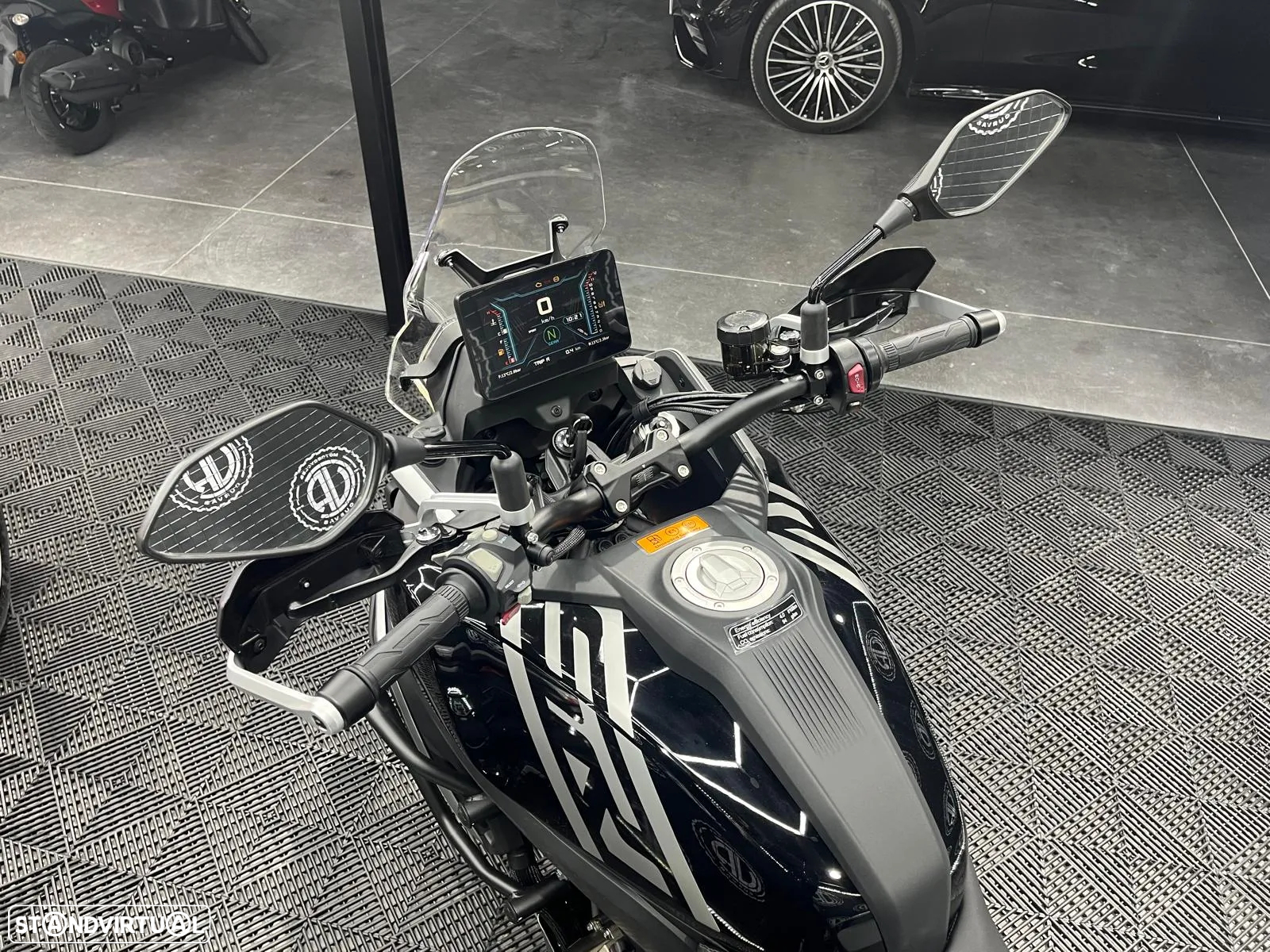 QJ Motor SRT 600SX - 12
