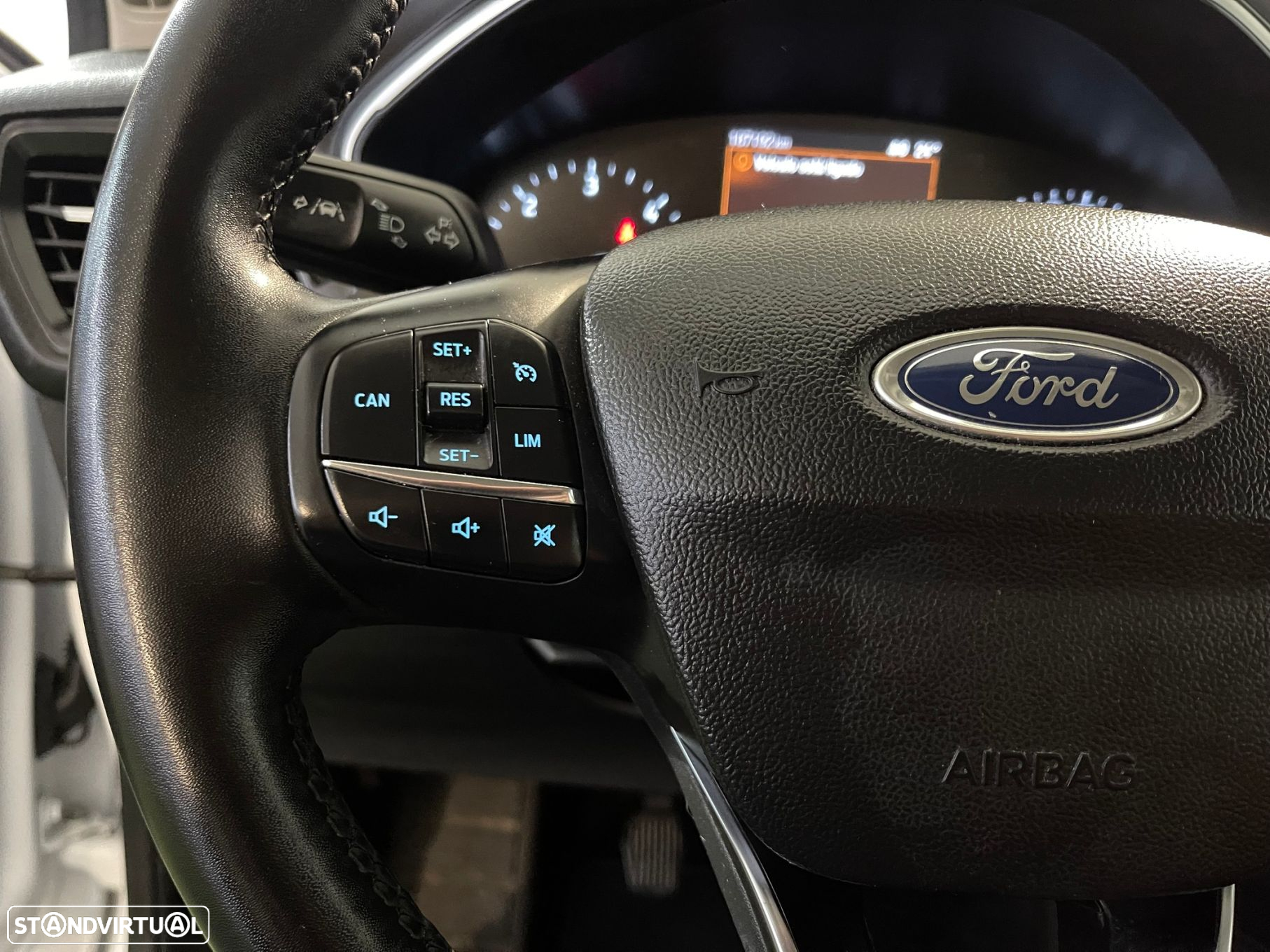 Ford Focus 1.5 TDCi EcoBlue Connected - 14