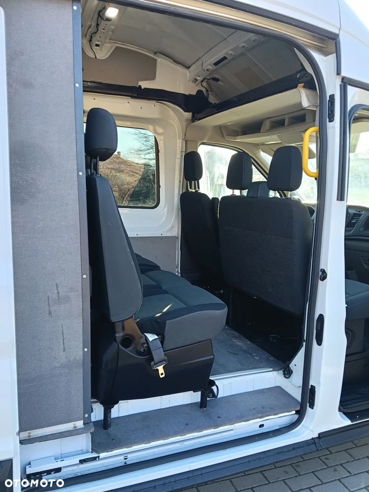 Ford Transit Mk8 - 11