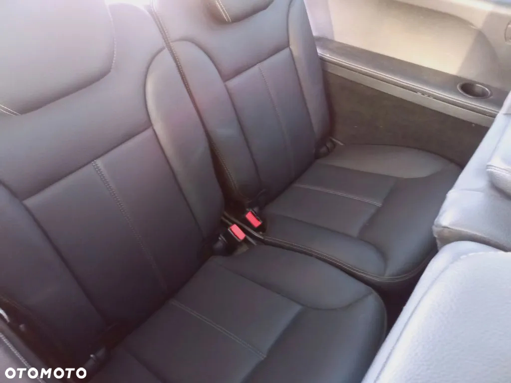 Mercedes-Benz GL 450 - 41