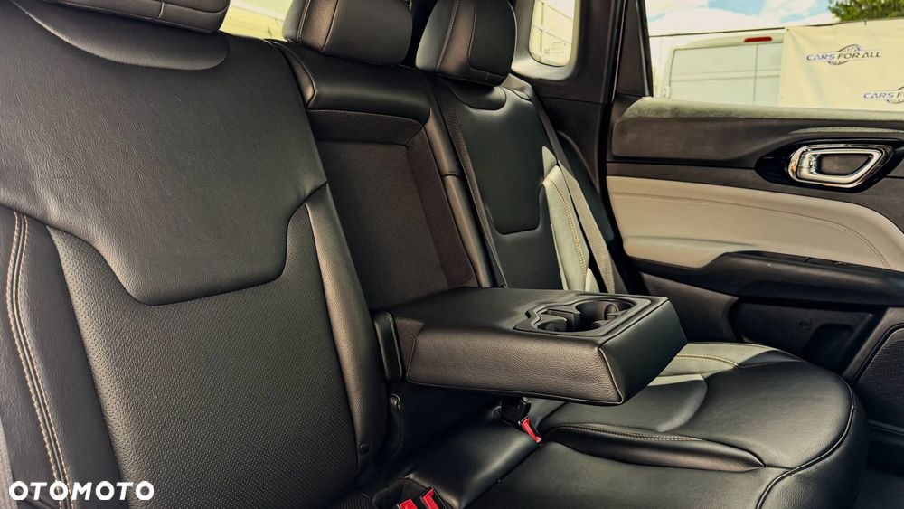 Jeep Compass - 14