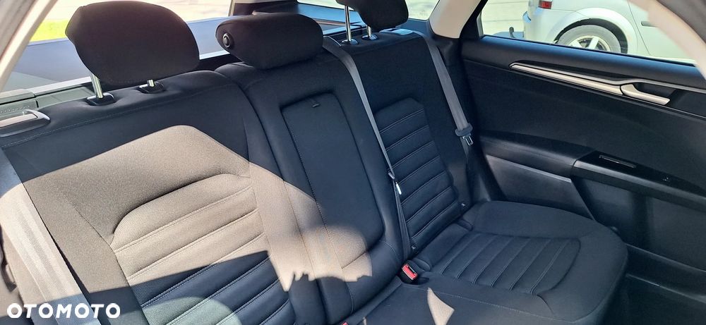 Ford Mondeo - 24