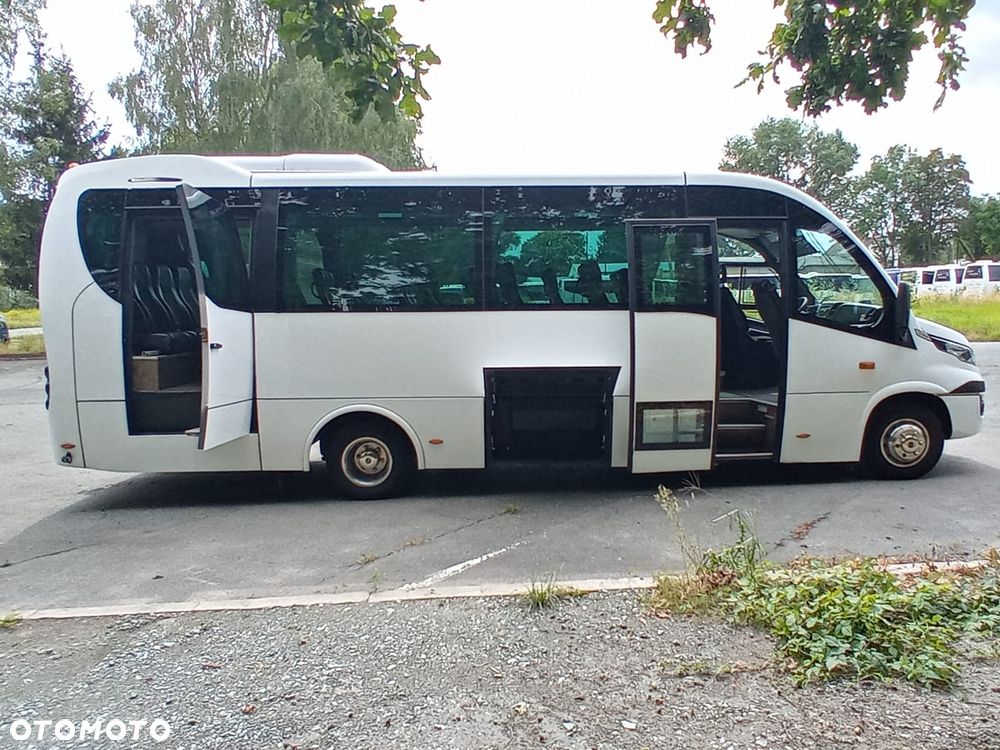 Iveco 70C17 - 8