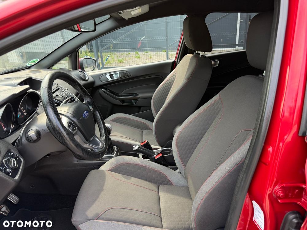 Ford Fiesta 1.0 EcoBoost S&S ST-LINE - 24