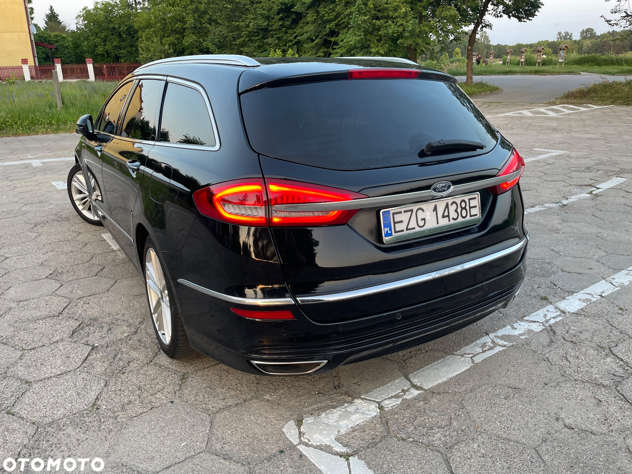 Ford Mondeo Vignale 2.0 Hybrid - 4