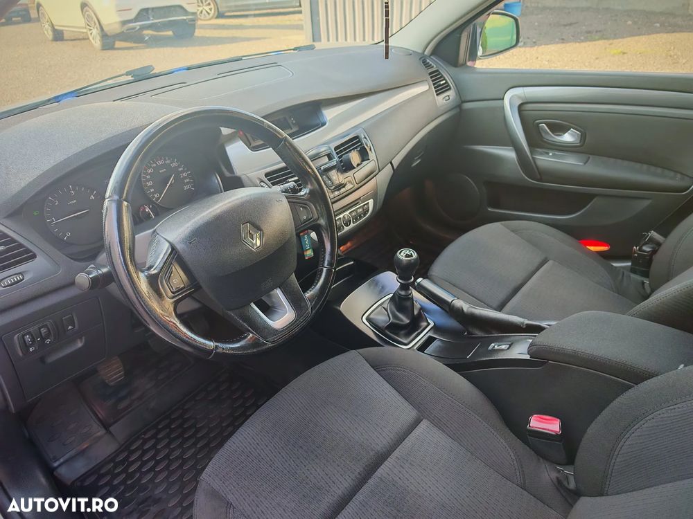 Renault Laguna dCi 110 FAP Dynamique - 13