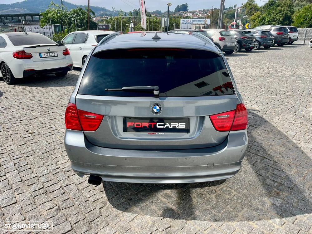BMW 318 d Touring - 10