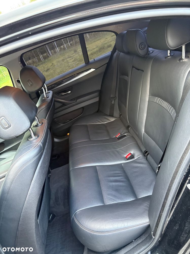 BMW Seria 5 520d Luxury Line - 12