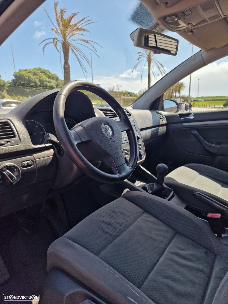 VW Golf 1.9 TDi 6V Confortline - 15
