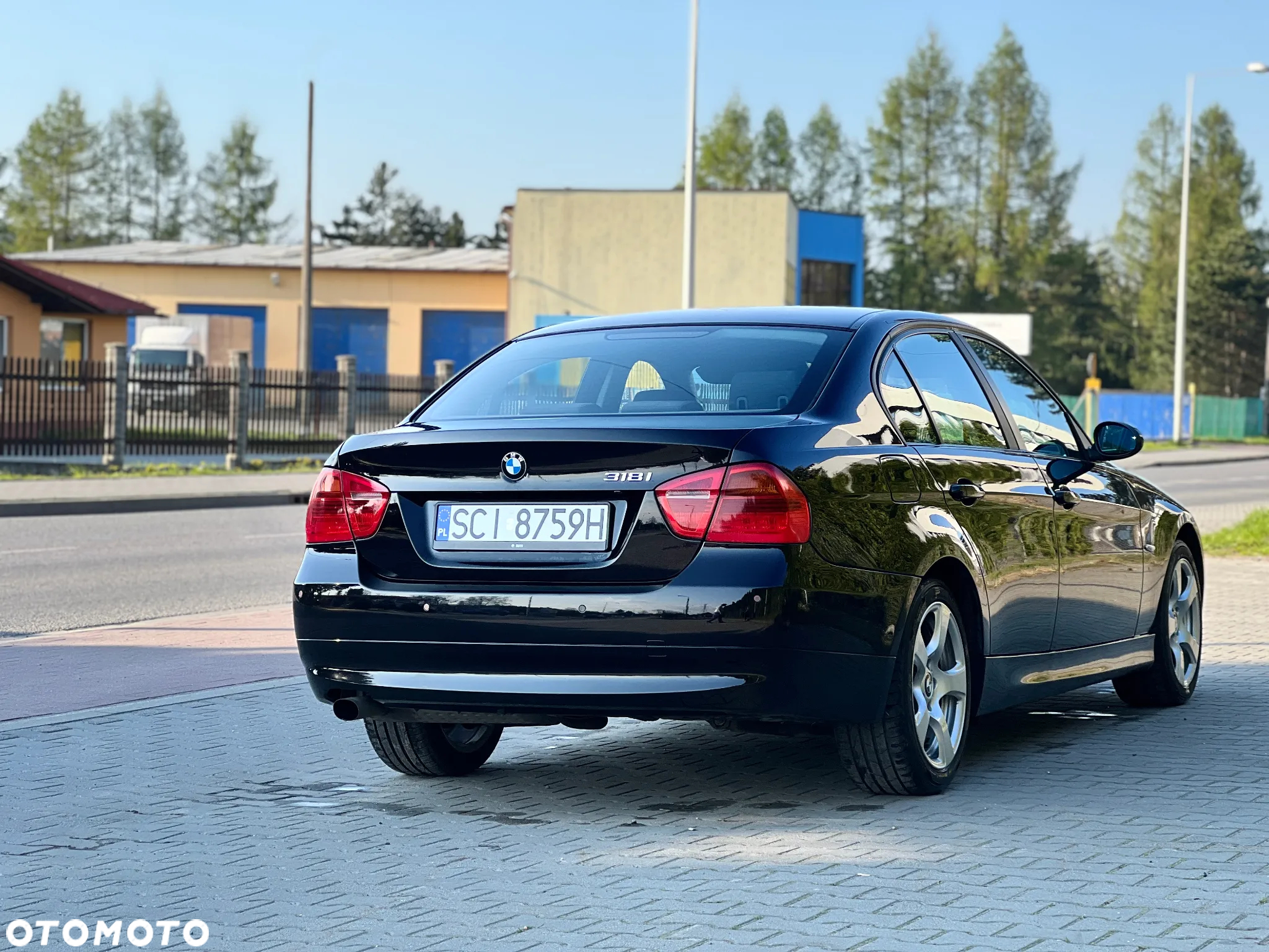 BMW Seria 3 318i - 3