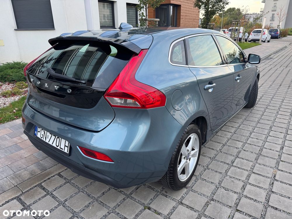 Volvo V40 - 10