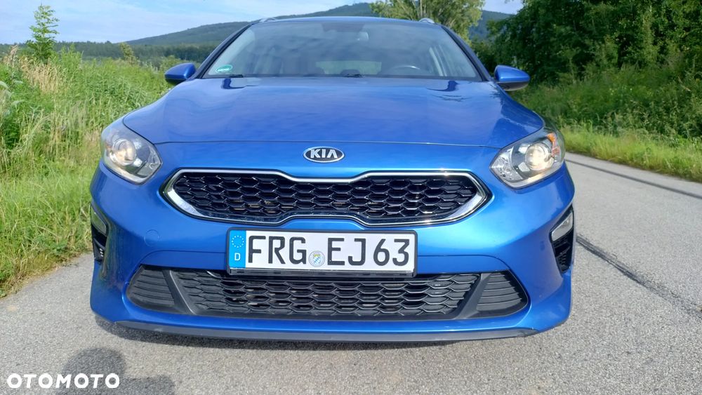 Kia Ceed SW 1.6 CRDi DCT Platinum Edition - 23
