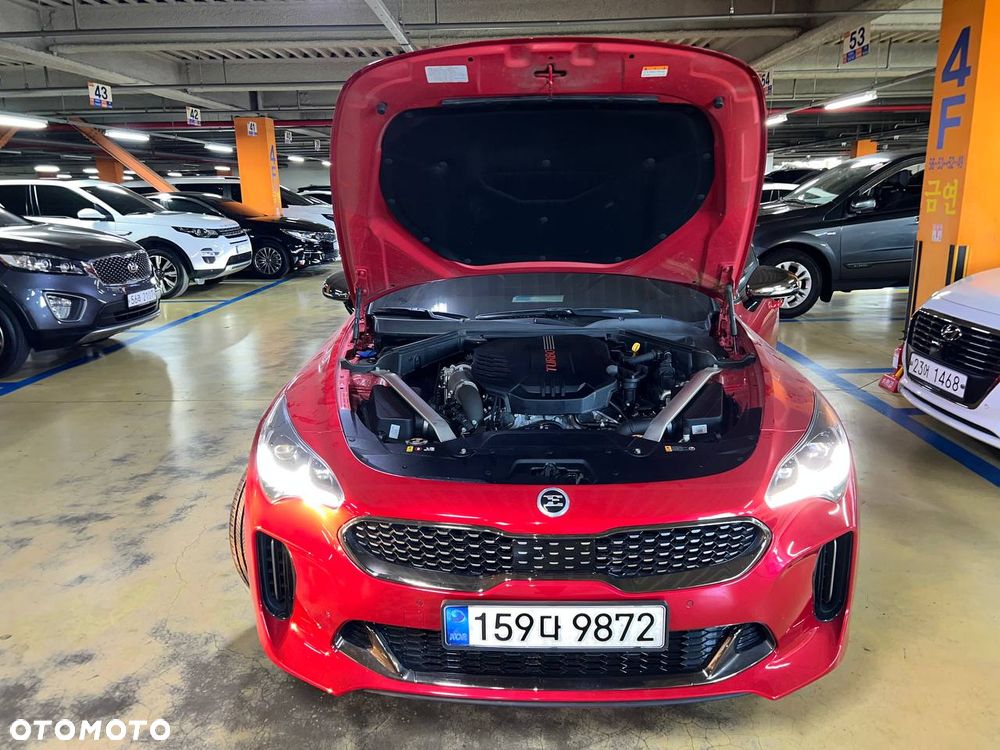 Kia Stinger 3.3 T-GDI V6 GT AWD - 12