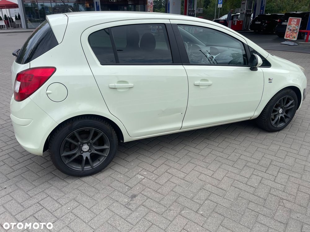 Opel Corsa - 2